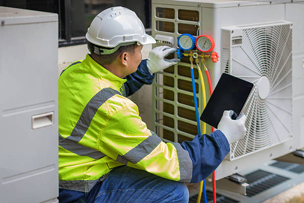 Professional Hvac technician working in New Baden, IL